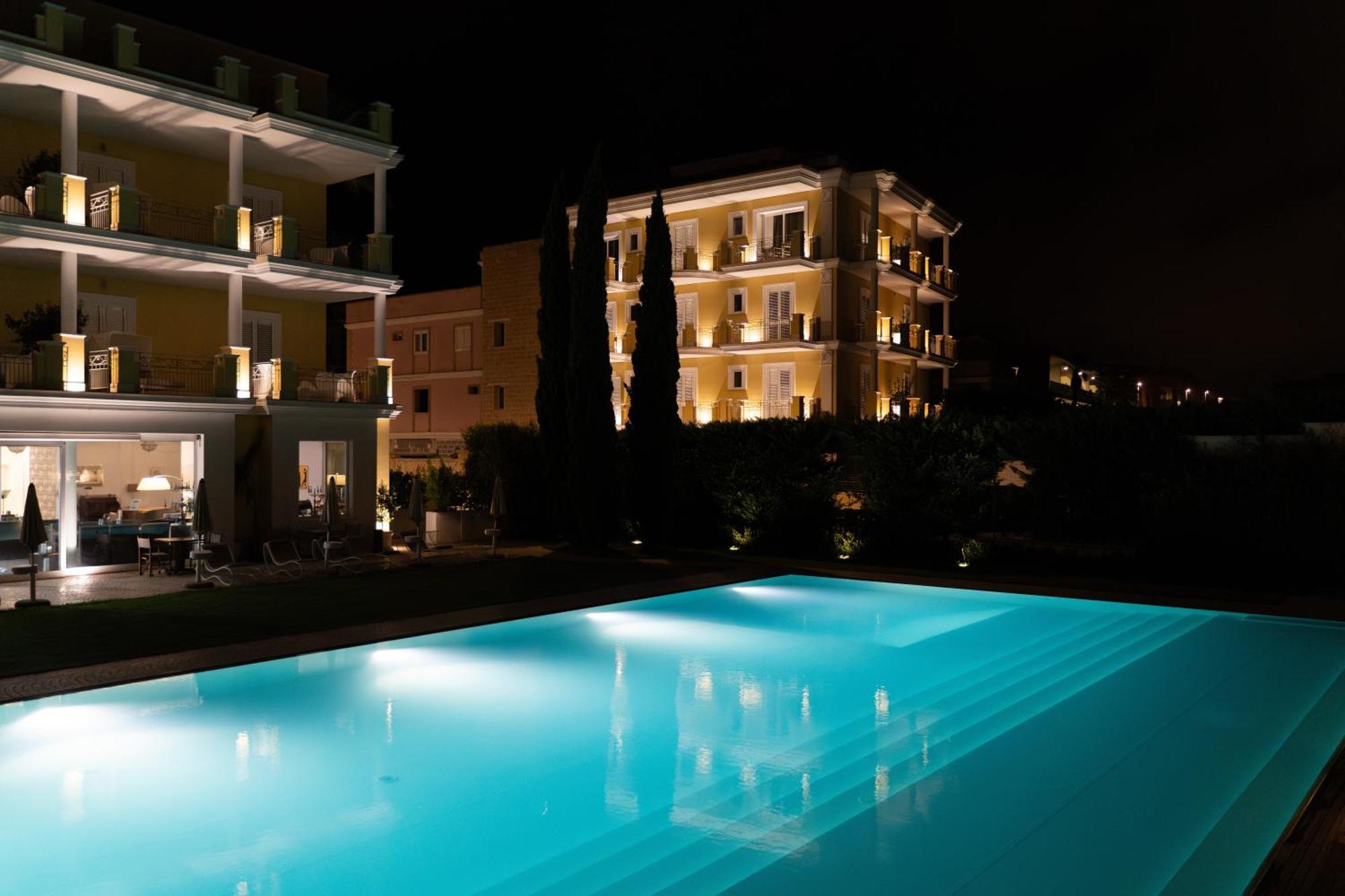 Victoria Palace Hotel&Zen Wellness Gallipoli Exterior foto